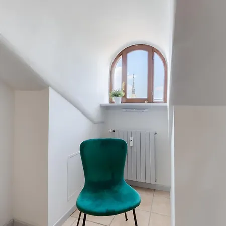 Giolitti 39 - Moderna Mansarda Nel Cuore Di Turin
