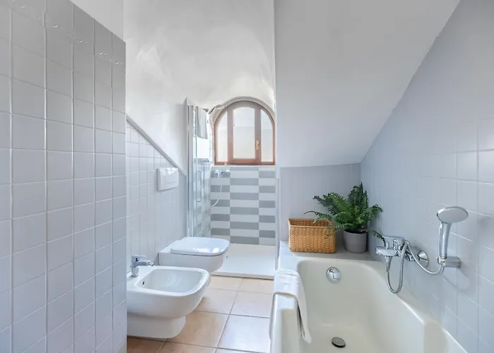 Giolitti 39 - Moderna Mansarda Nel Cuore Di Apartment Turin