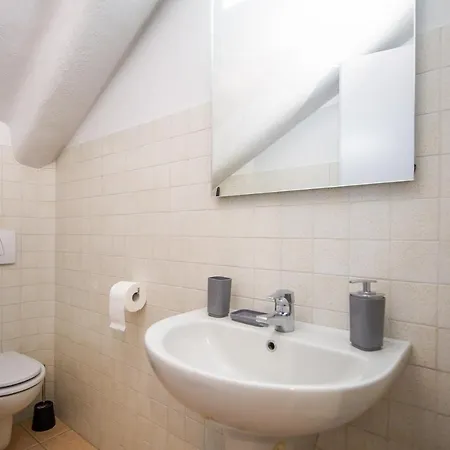 Apartament Giolitti 39 - Moderna Mansarda Nel Cuore Di