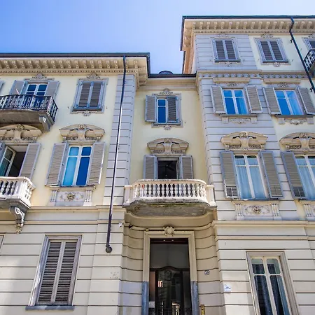 Giolitti 39 - Moderna Mansarda Nel Cuore Di *