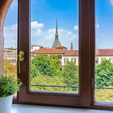 Giolitti 39 - Moderna Mansarda Nel Cuore Di Appartement Turijn