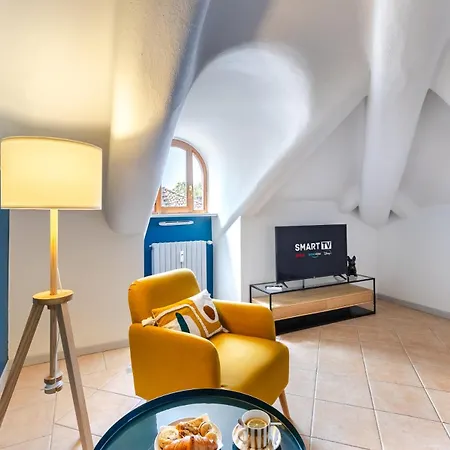Apartament Giolitti 39 - Moderna Mansarda Nel Cuore Di *