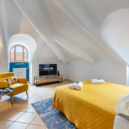 Apartamento Giolitti 39 - Moderna Mansarda Nel Cuore Di